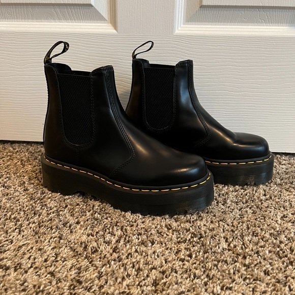 Platform Dr. Martens, Chealse boot - Picture 2 of 3